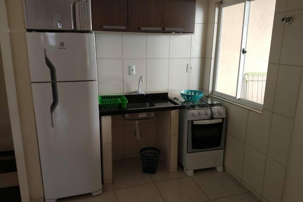 ボンビーニャスResidencial Melfi 3 Ap 3アパートメント エクステリア 写真
